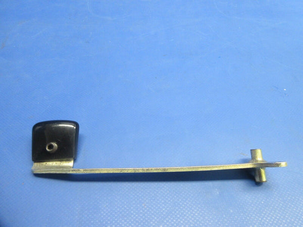 Piper PA-32RT-300T Lance II Cabin Door Interior Handle P/N 79515-13 (0924-896)