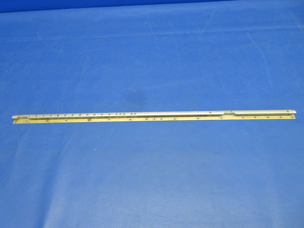 Cessna 180 / 180K Seat Rail INBD RH P/N 0711693-7 (0624-2008)