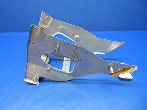 Cessna 210/T210 Pedestal Assy P/N 21130451, 21130451-2 (0324-219)