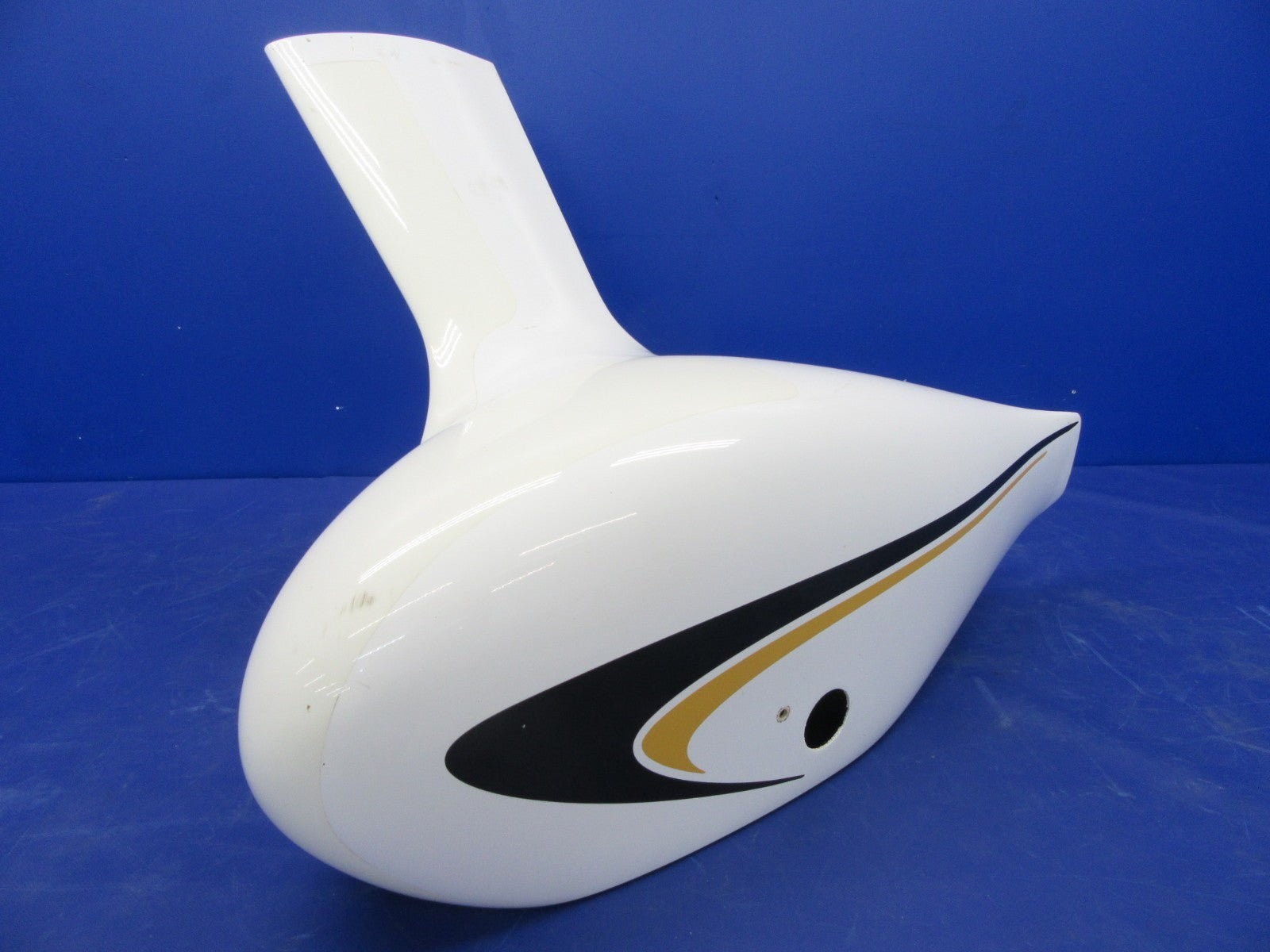 Cirrus SR20 LH Wheel Pant / Fairing P/N 18137-004 (0326-57)0