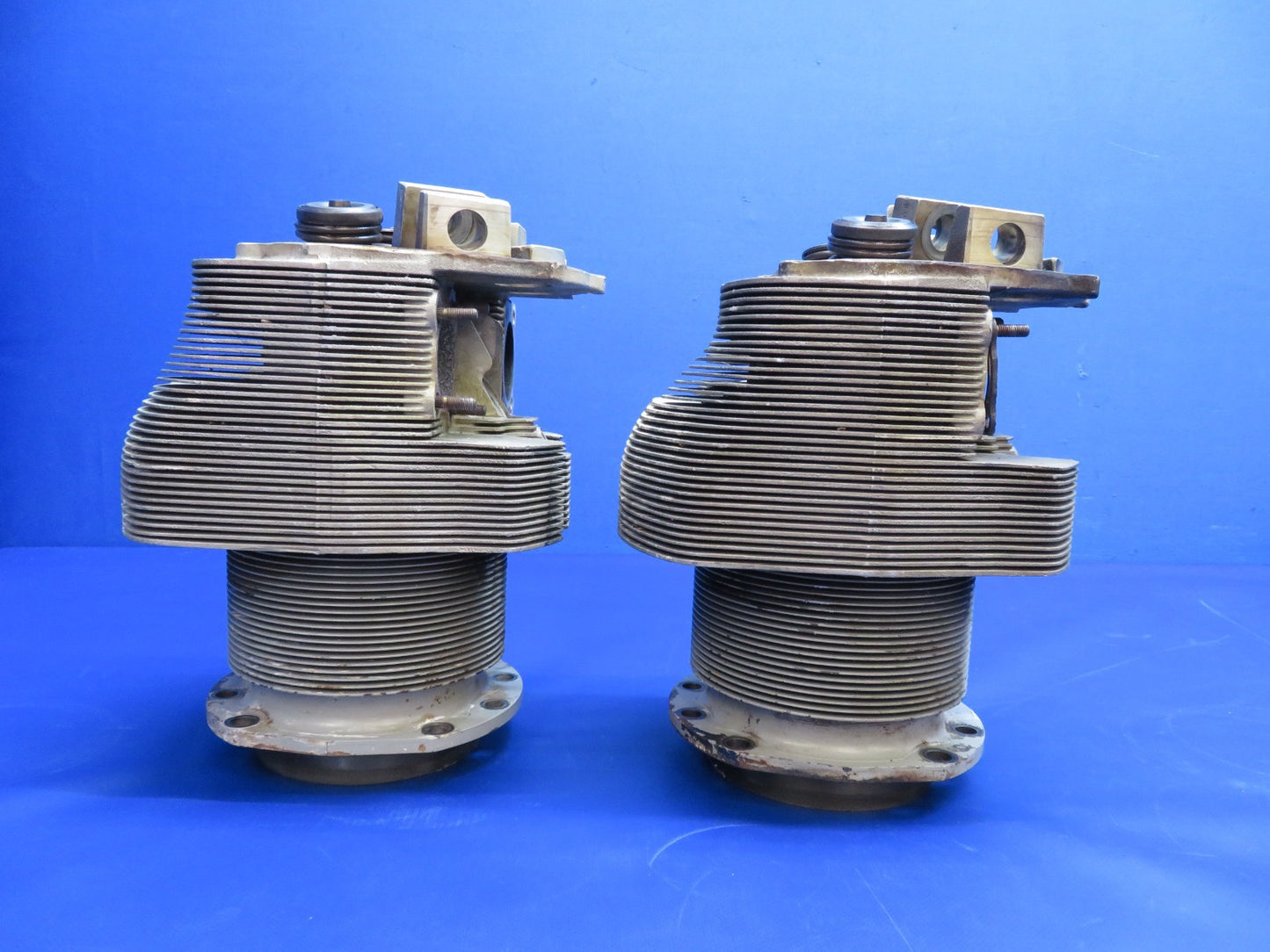 Continental IO-470 CORE ECI Cylinder Studs AEC65385, AEC631397 SET (0426-1700)9