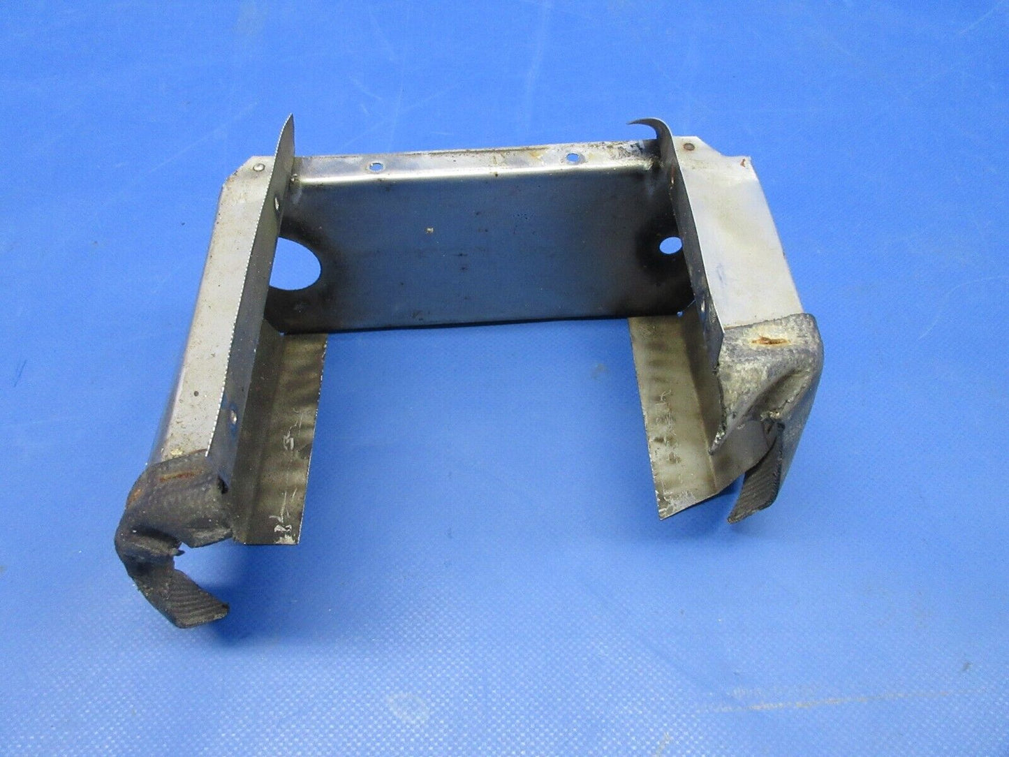 Piper PA-23-250 Aztec Oil Cooler Cover Assy RH P/N 16799-01 (0624-801)
