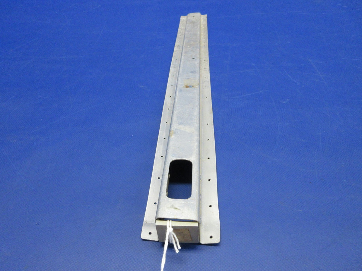 Cessna 182 RH LWR Engine Mount Stringer P/N 0713615-2 NOS (0526-904)8