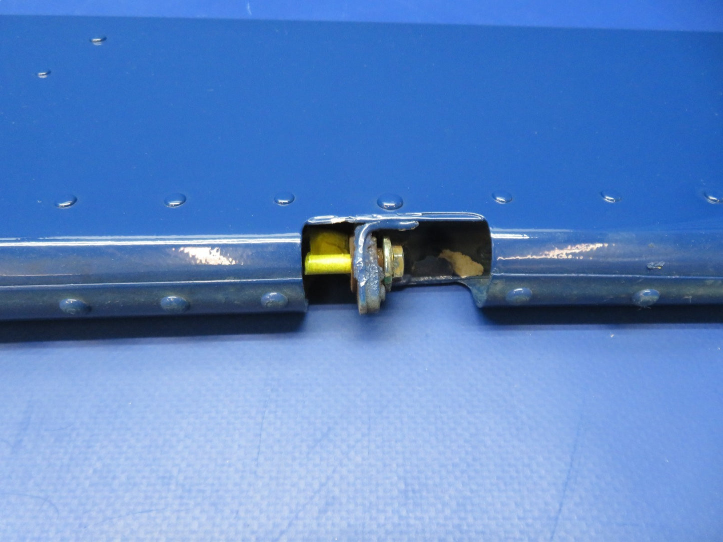 Piper PA-31 / PA-31T1 Cheyenne Rudder Tab P/N 51099-00 (0326-119)12