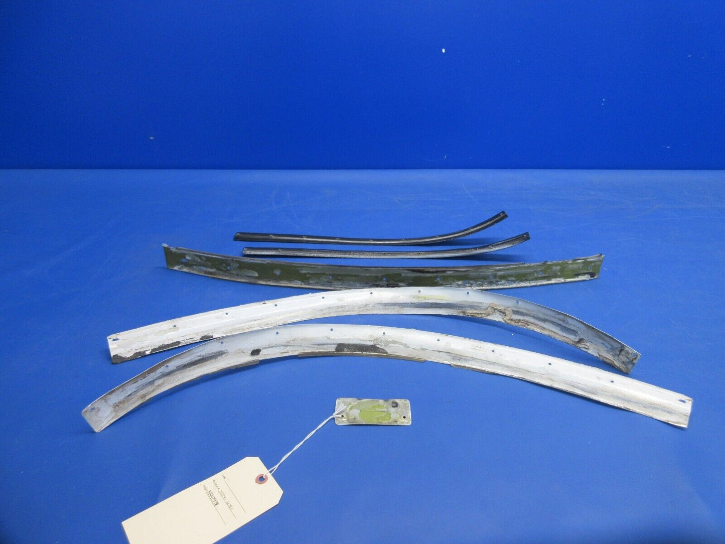 Piper PA-32RT-300T Lance II Windshield Collar & Trim Strip 69220-04 (0924-2081)