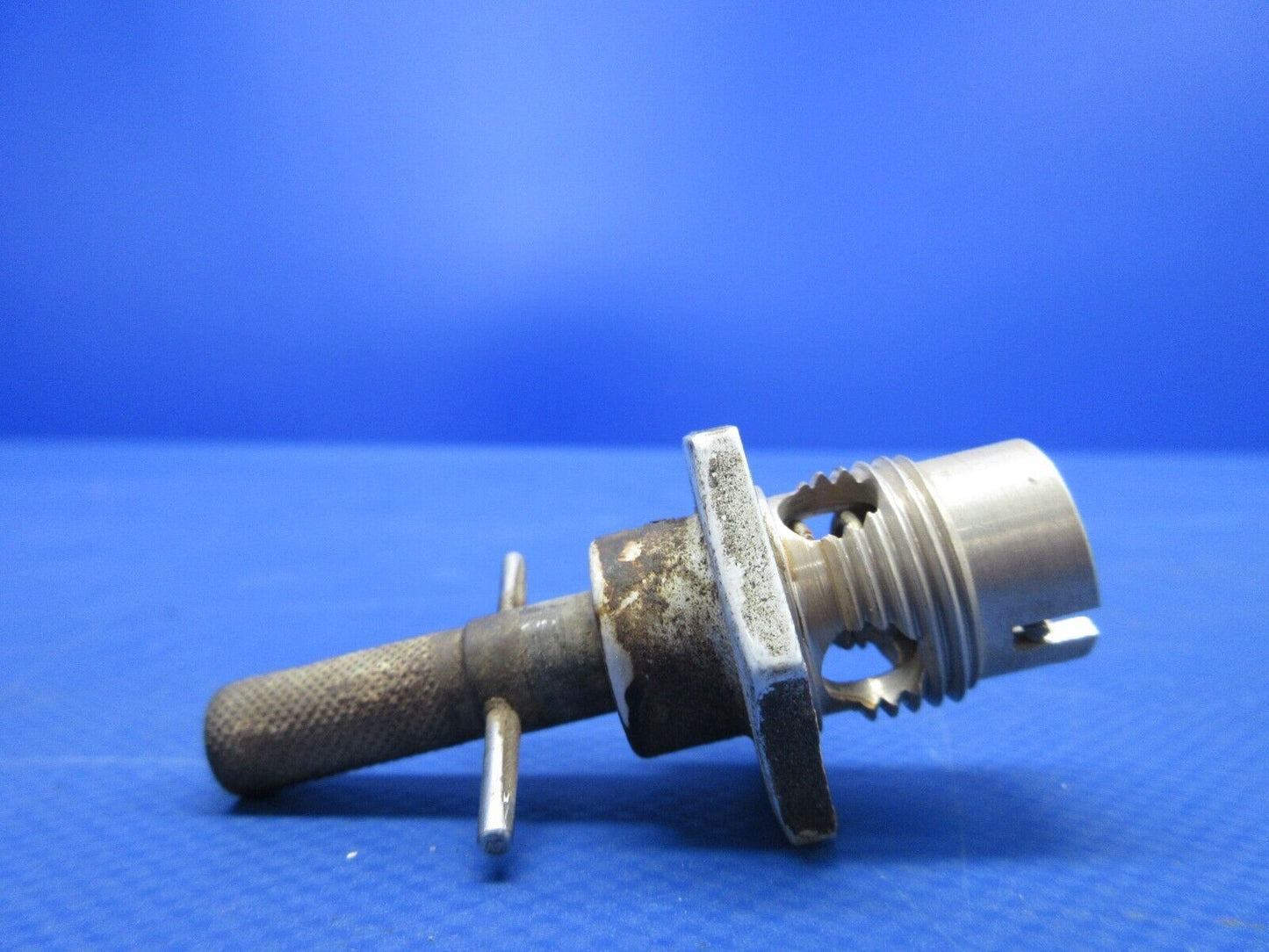 Beech C24R Sierra Fuel Tank Drain Valve P/N 96781A (0524-1210)