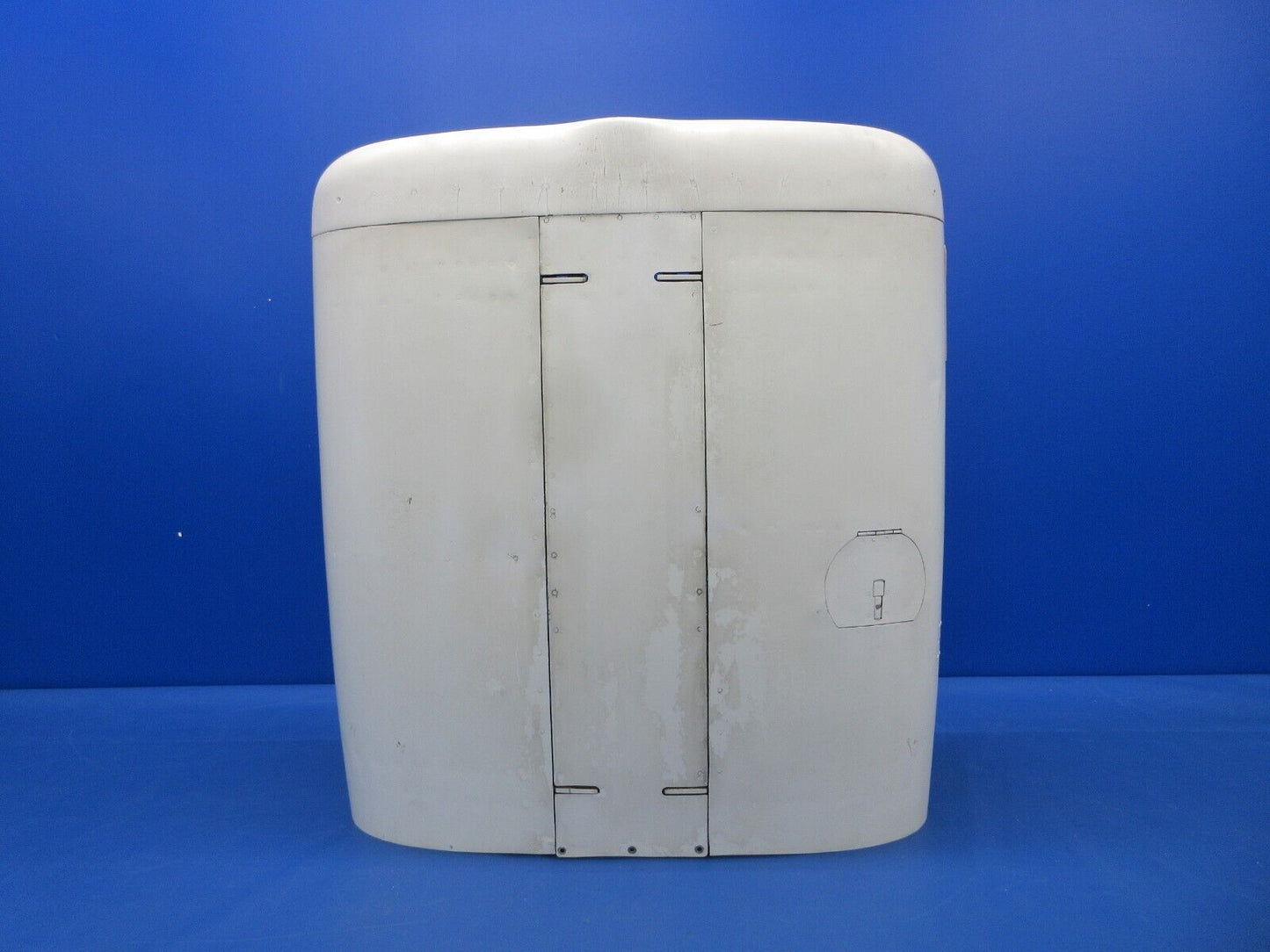 Damaged Beech 95 / D95A Engine Cowling LH P/N 95-910011-601 FOR PARTS (0424-634)