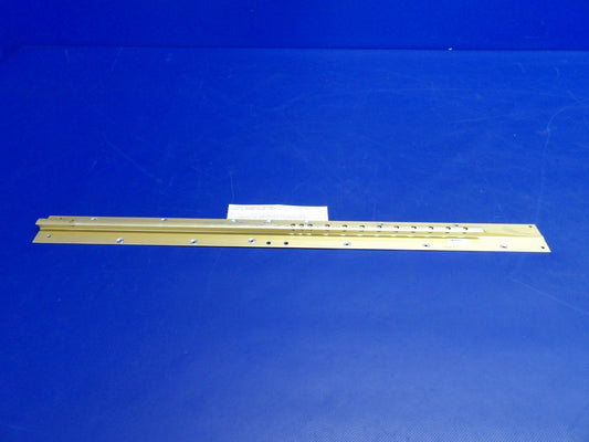 Cessna 172RG McFarlane RH INBD/LH OTBD Seat Rail P/N MC2414002-2 (0626-1491)0