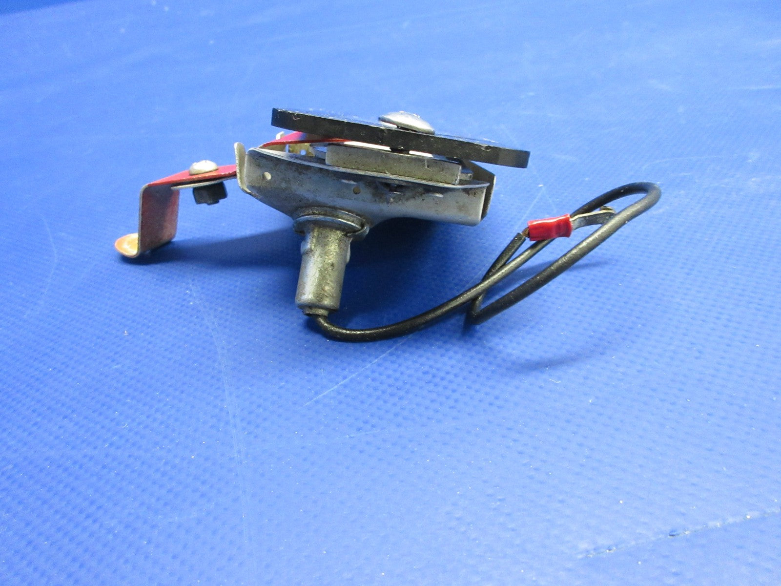 Beech 95 / D95A Landing Gear Position Indicator P/N 95-324006-601 (0326-784)6