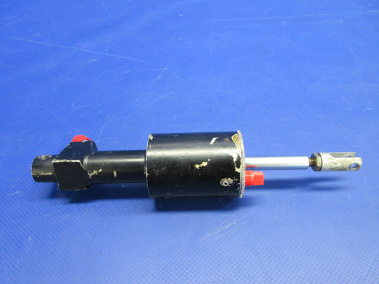 Cessna 310 / 310I Brake Master Cylinder P/N 0861710-5 (0326-878)0