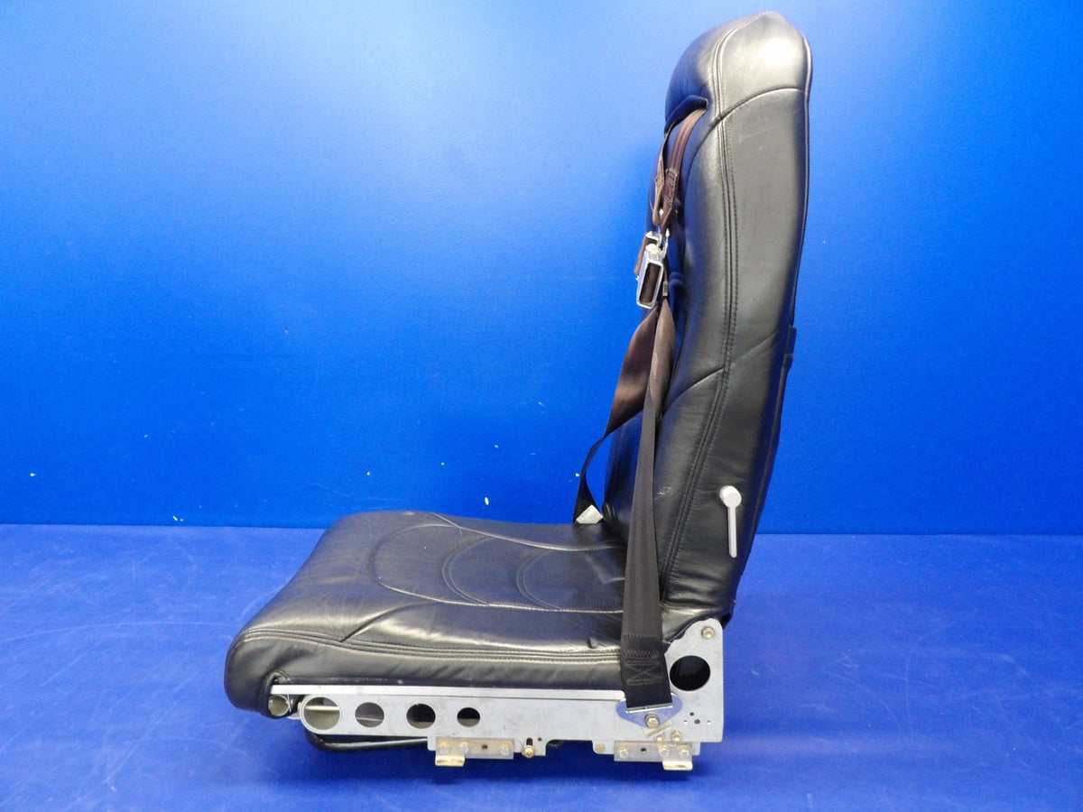 Cirrus SR22 Co-Pilot Seat w/ Inertia Reel Seatbelt P/N 13231-011 (0926-1227)7