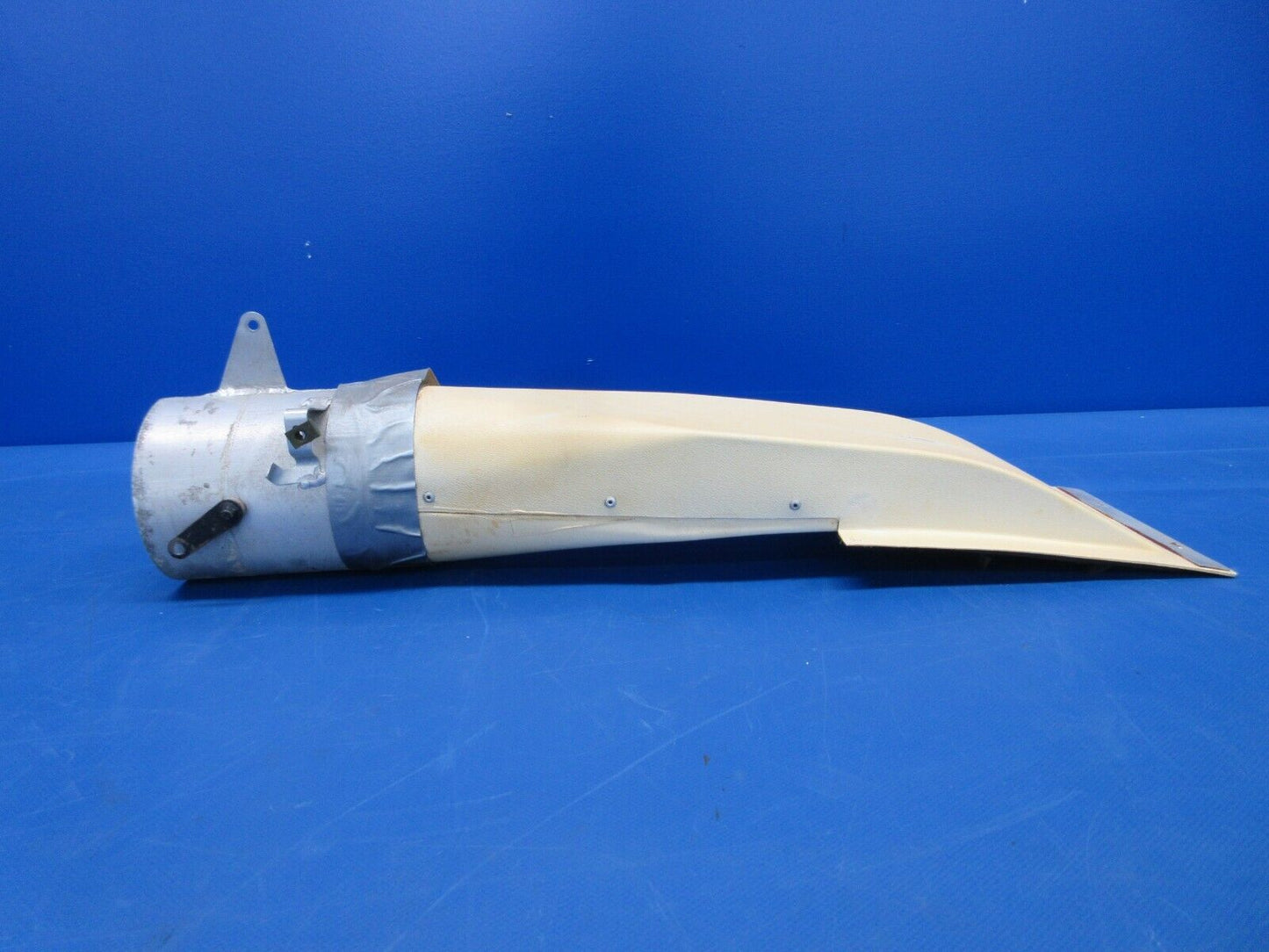 Piper PA-34-200T Seneca II Aft Duct Flapper Valve Assy P/N 69992-02 (0524-2065)