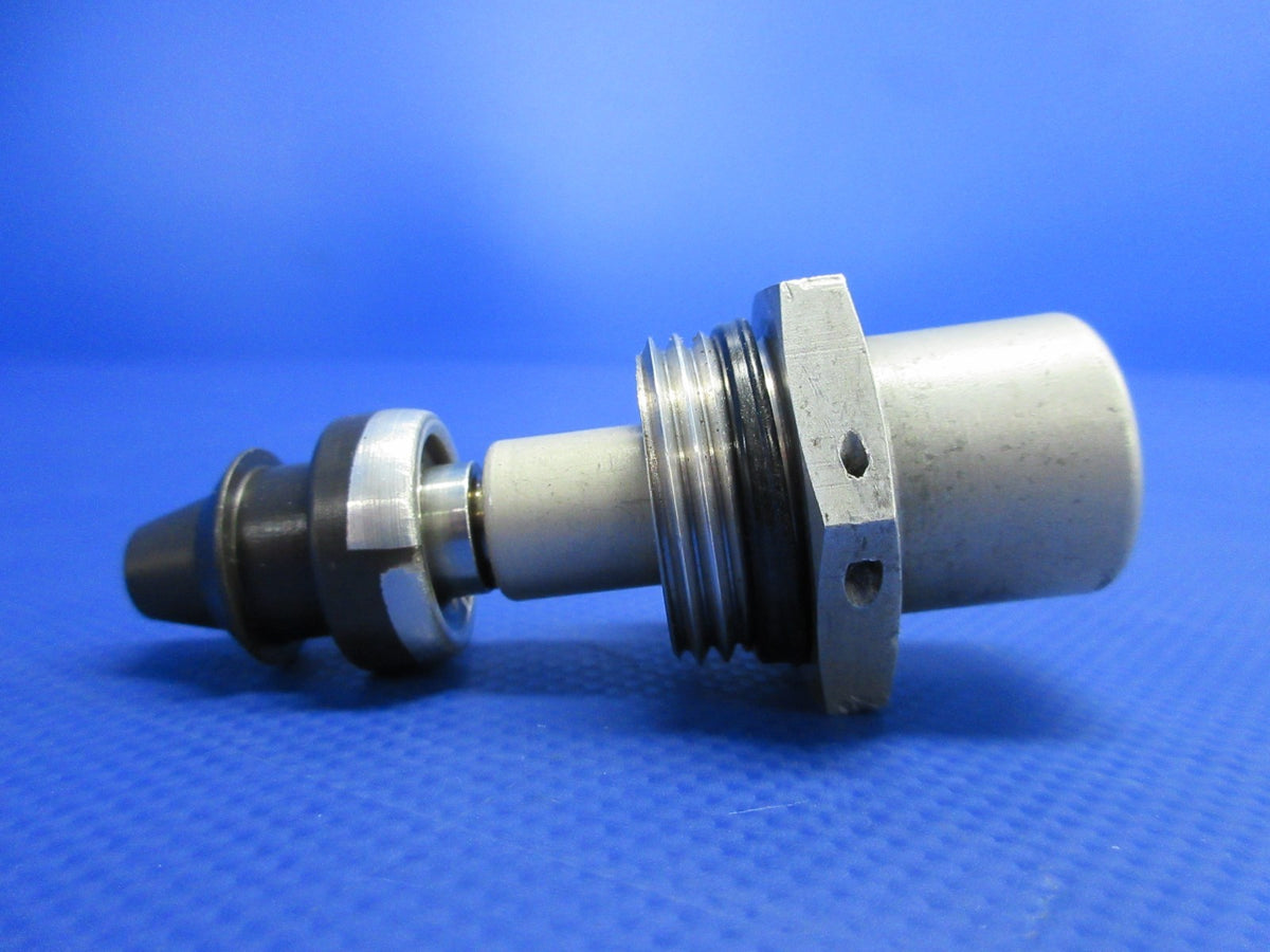 Cessna 310 / 310N Standard-Thompson Control Valve P/N 8A615-001 (0926-745)5