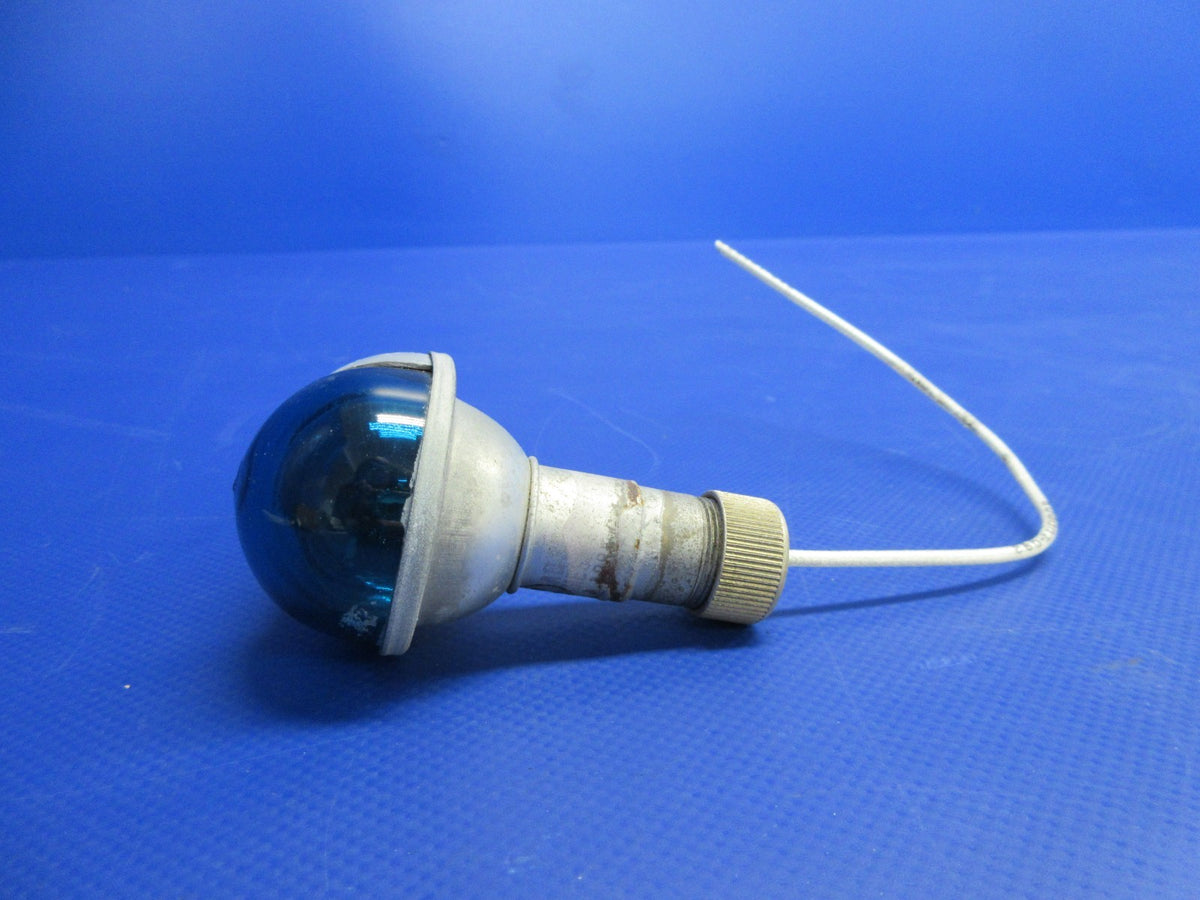 Mooney M20E RH & LH Wing Position Lights 14V P/N AN3033-9 (0826-884)3