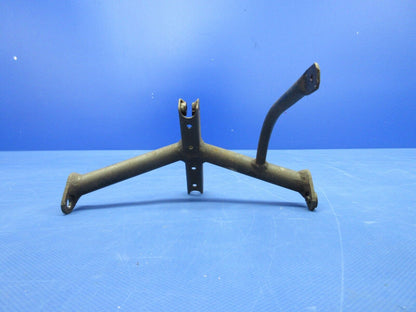 Piper PA-23-250 Aztec Stabilator Tab Control Bellcrank Assy 16888-10 (0624-842)