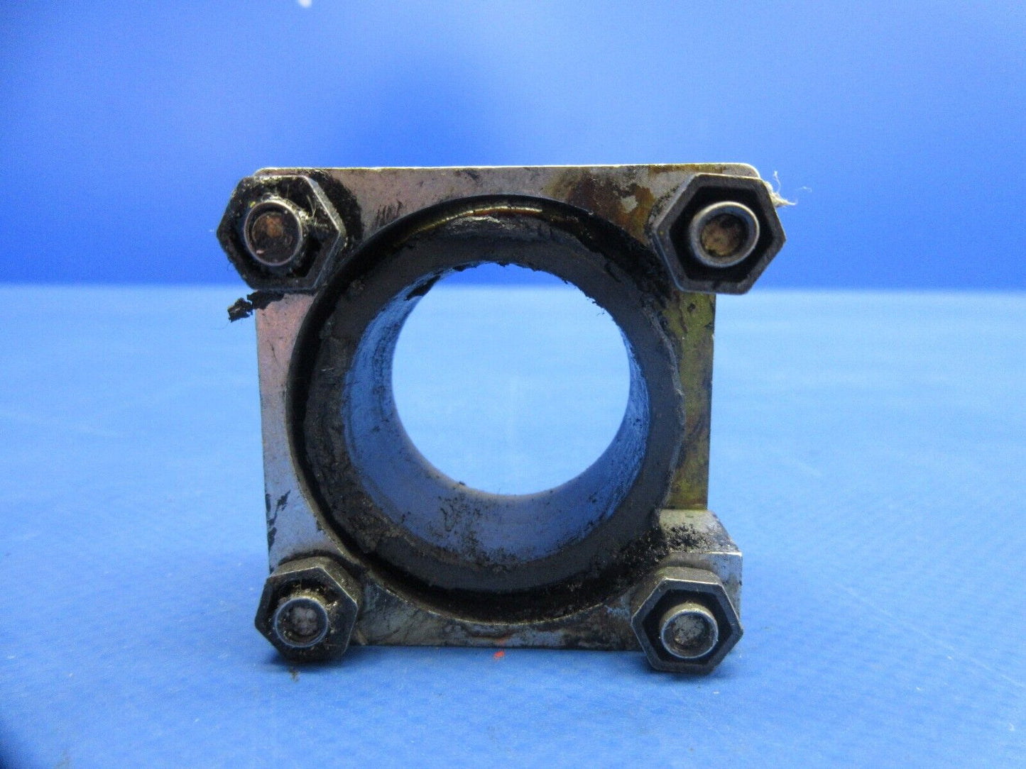 Piper PA-28-161 Warrior Control Wheel Plate & Bushing Assy 68272-02 (0824-956)