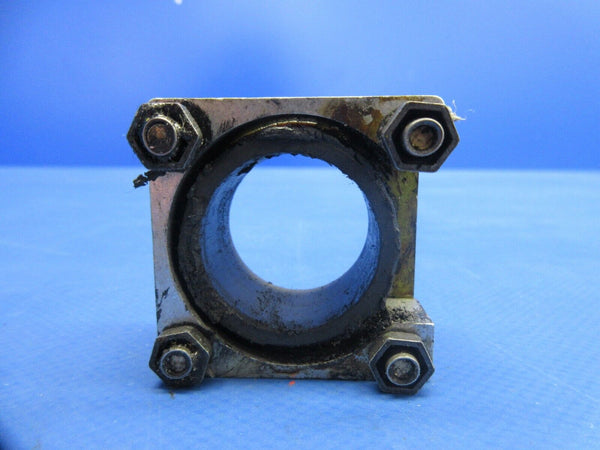 Piper PA-28-161 Warrior Control Wheel Plate & Bushing Assy 68272-02 (0824-956)