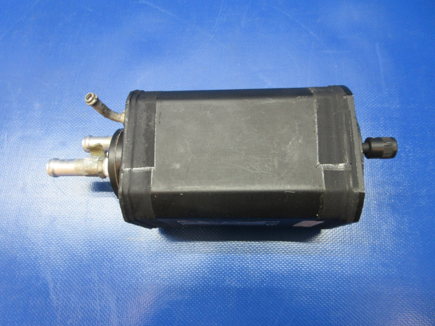 Aviation Instrument Attitude Indicator 300-18A P/N 504-0016-903 CORE (1224-1390)7