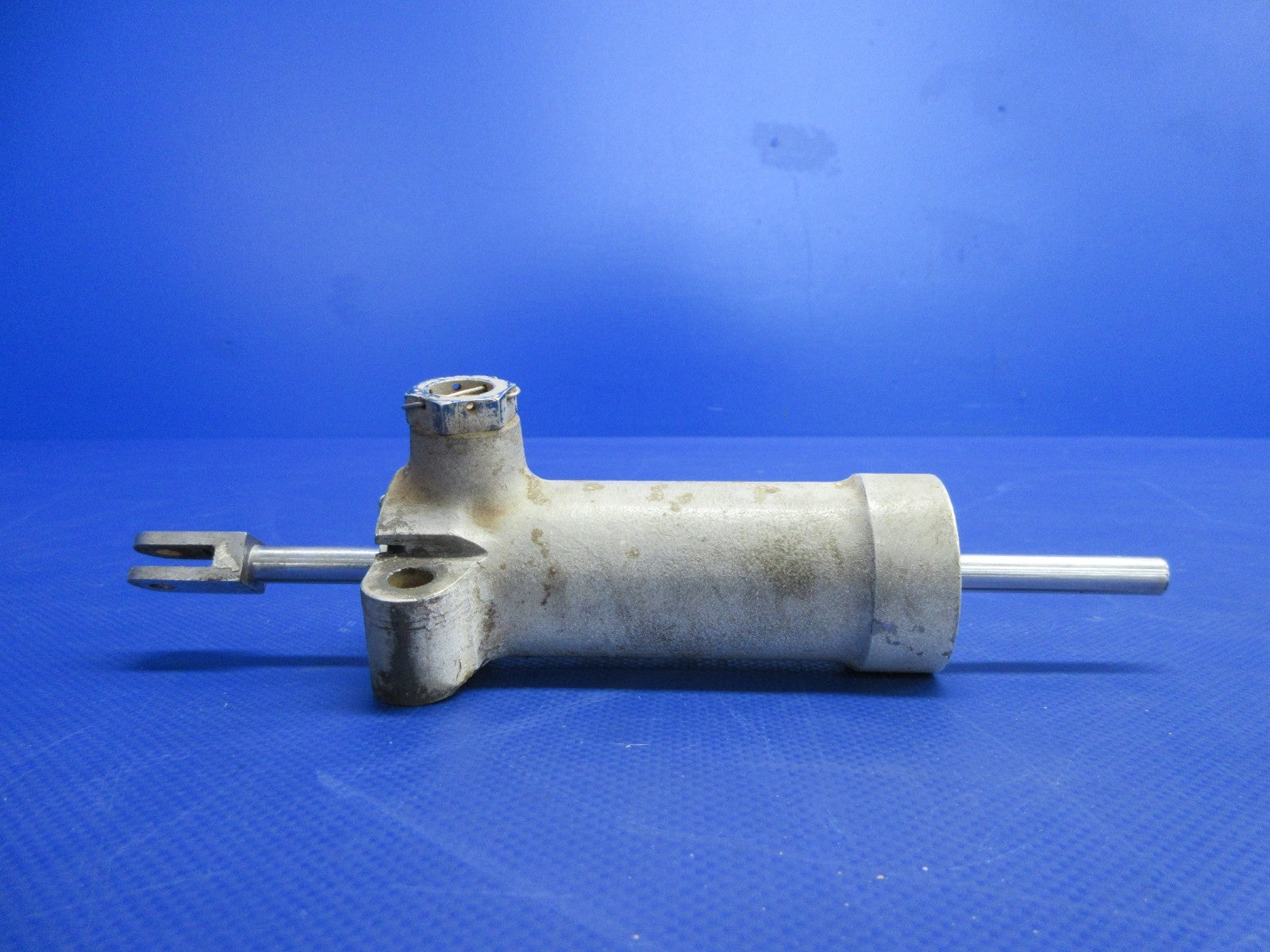 Cessna 421 Shimmy Dampener P/N 0842400-20 (0726-736)4