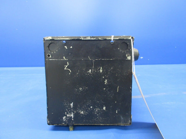 Beech 95 / D95A Travel Air Battery Box Assy & Lid P/N 95-410006-610 (0524-2022)