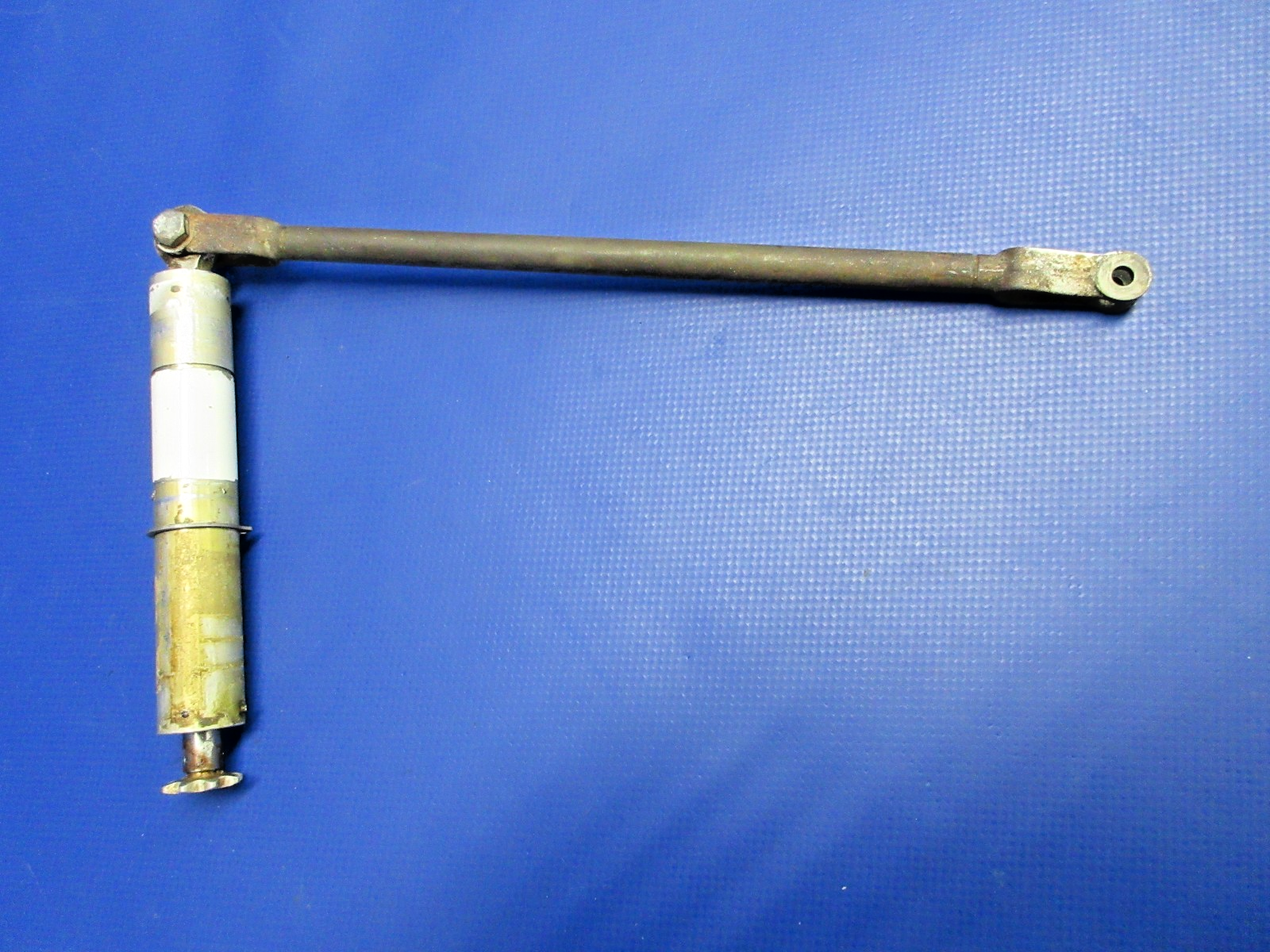 Cessna 310 / 310I Aileron Trim Tab Actuator P/N 0310293-2 (0326-950)12