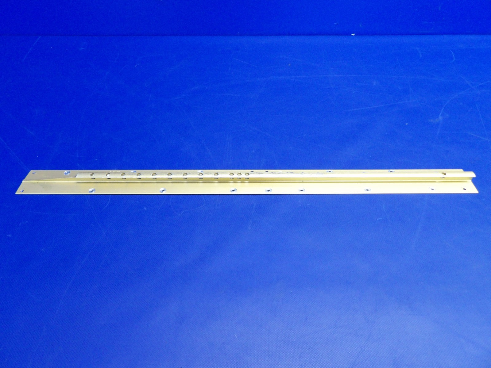Cessna 172RG McFarlane RH INBD/LH OTBD Seat Rail P/N MC2414002-2 (0626-1491)6