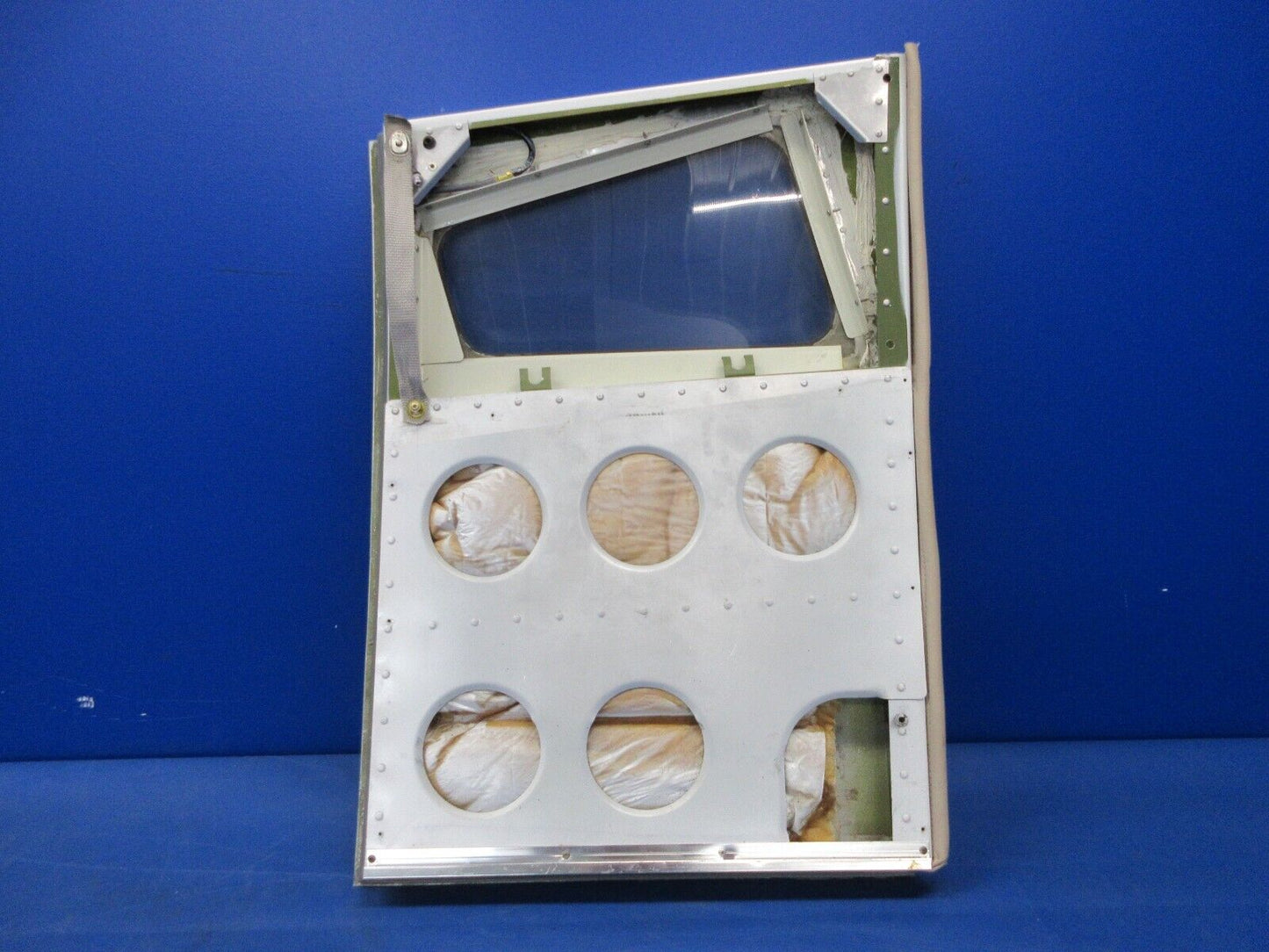 Piper PA-32RT-300T Lance II Cargo Door Assy P/N 69858-02 (0924-2095)