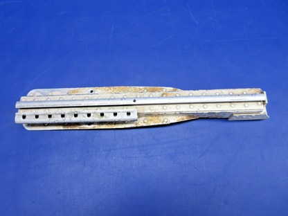 Cessna 310 / 310I RH Seat INBD Track P/N 0812987-7 (0326-865)1