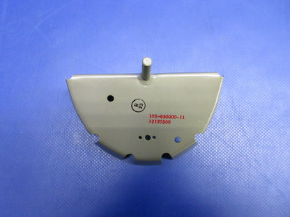 Beech 76 Duchess Rudder Hinge P/N 105-630000-11 NOS (0426-858)1