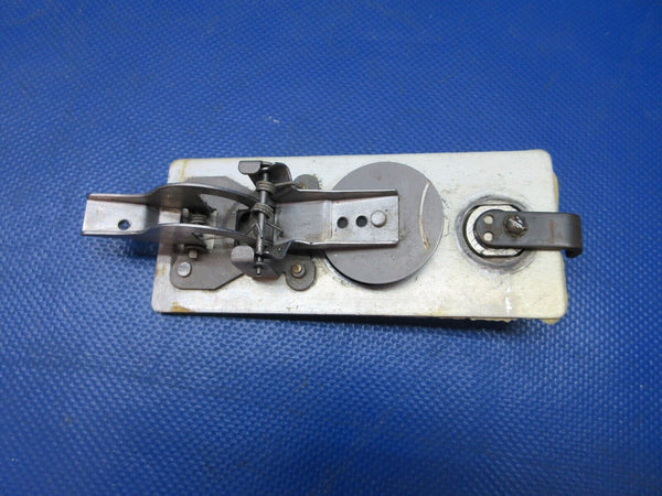 Cessna 172 / 172P Baggage Door Latch Assy  No Key P/N S2455-1 (0824-1300)