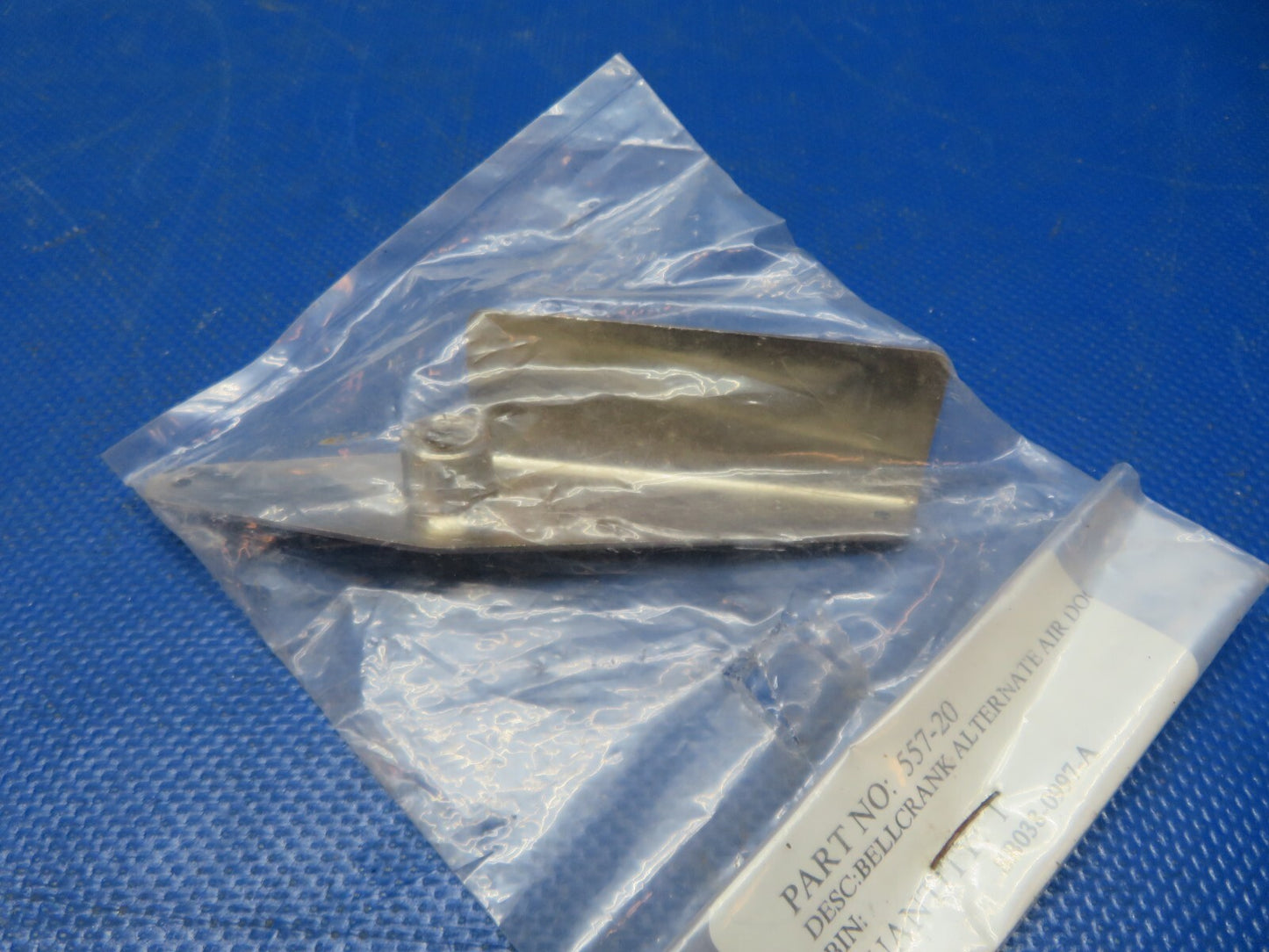 Lancair IV Bellcrank Alternate Air Door Airbox P/N 557-20 NOS (1124-118)3