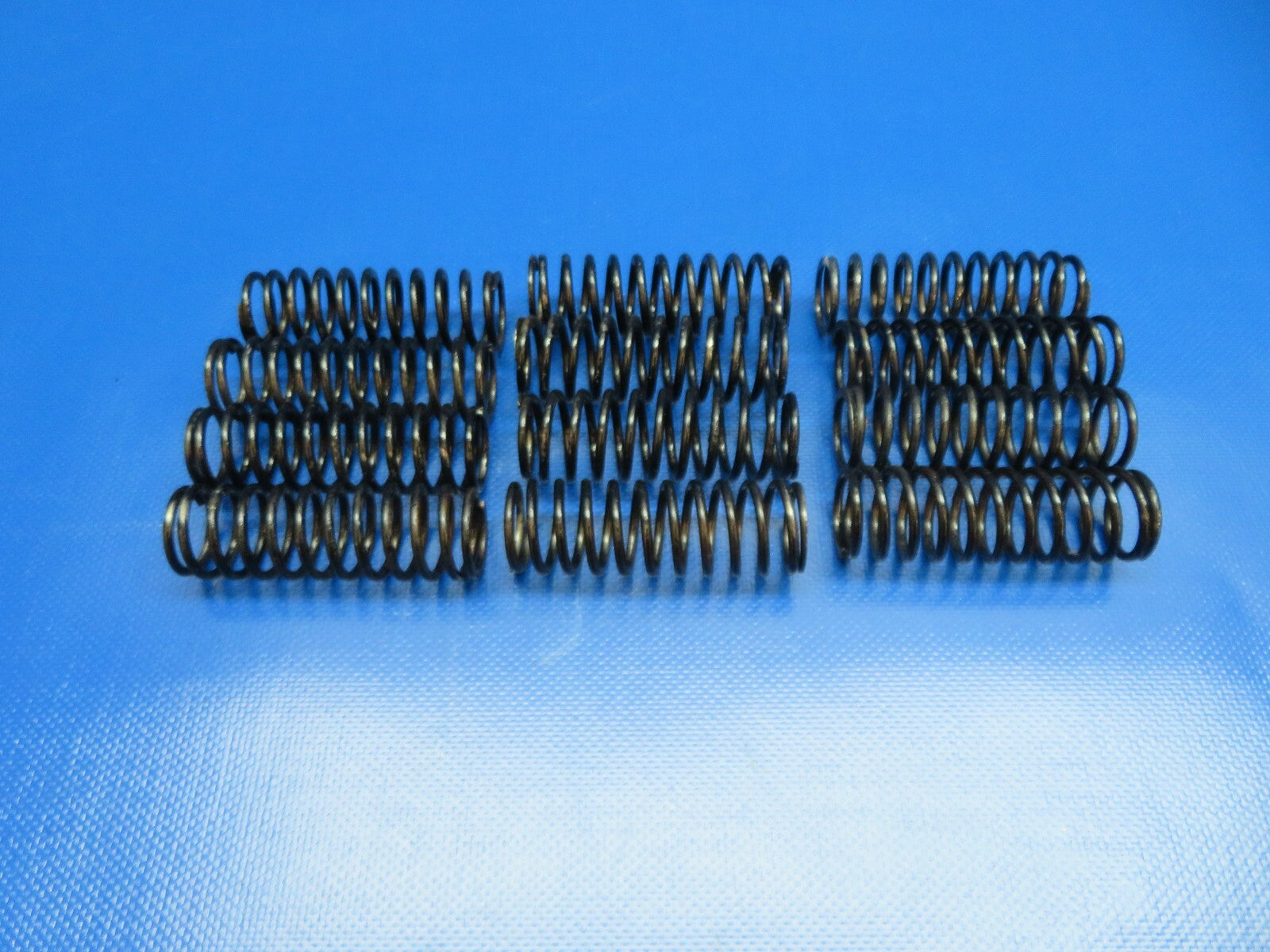 Continental IO-470-U Springs Push Rod Housing P/N 626147 LOT OF 12 (1124-174)5