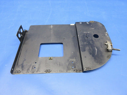 Piper PA-23-250 Aztec Pedestal Plate Assy RH P/N 17736-03 (0624-864)