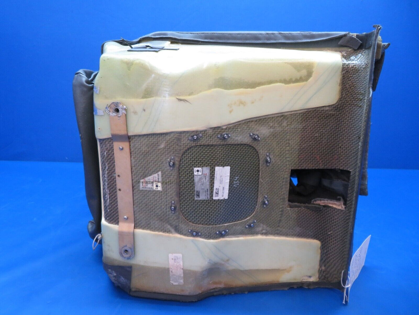 Diamond DA-42 RH Front Seat Assy P/N D60-2512-00-00_3 (0623-428)