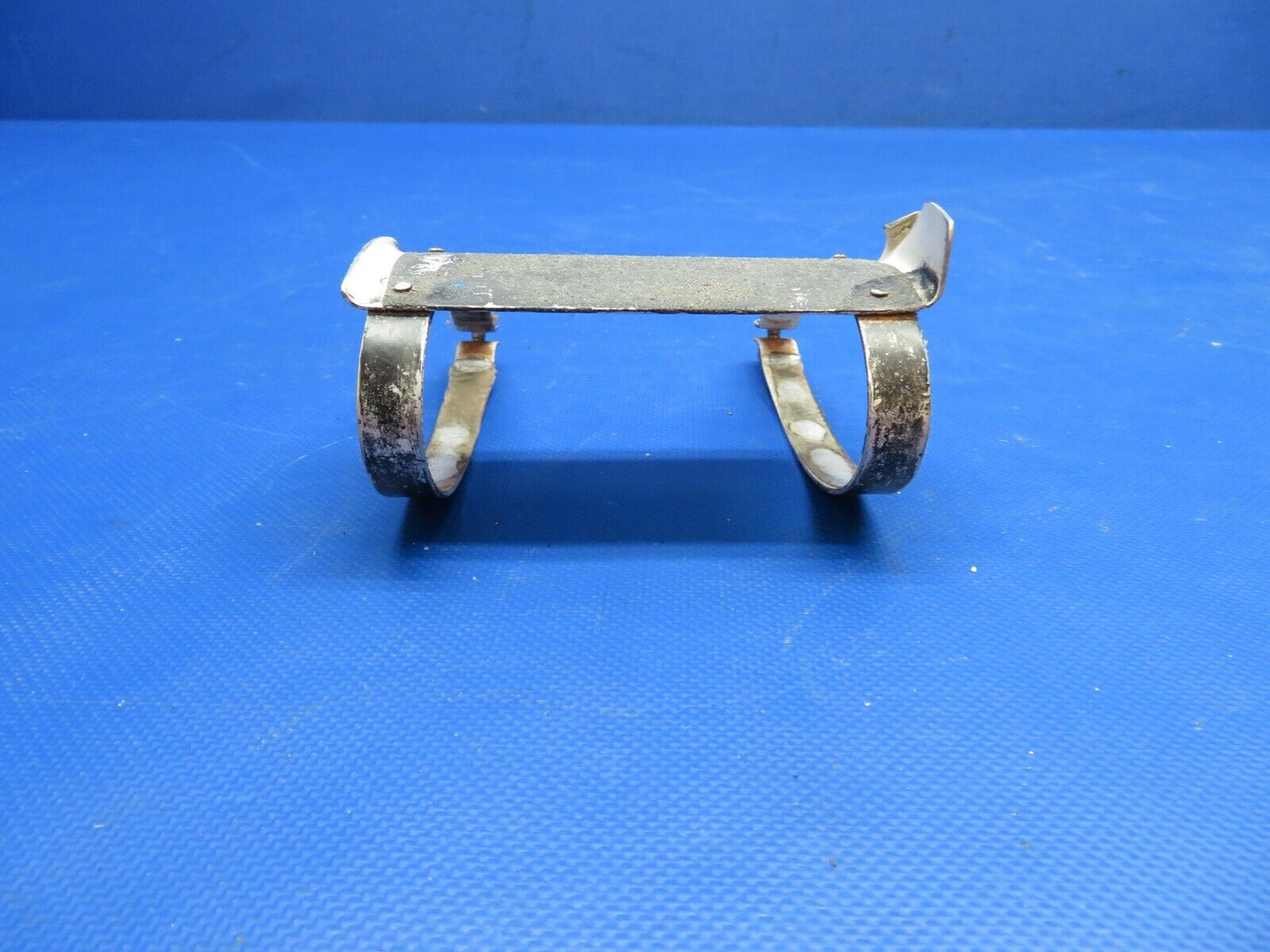 Cessna 172 / 172P RH Strut Step Assy P/N 0500276-2 (0724-1868)