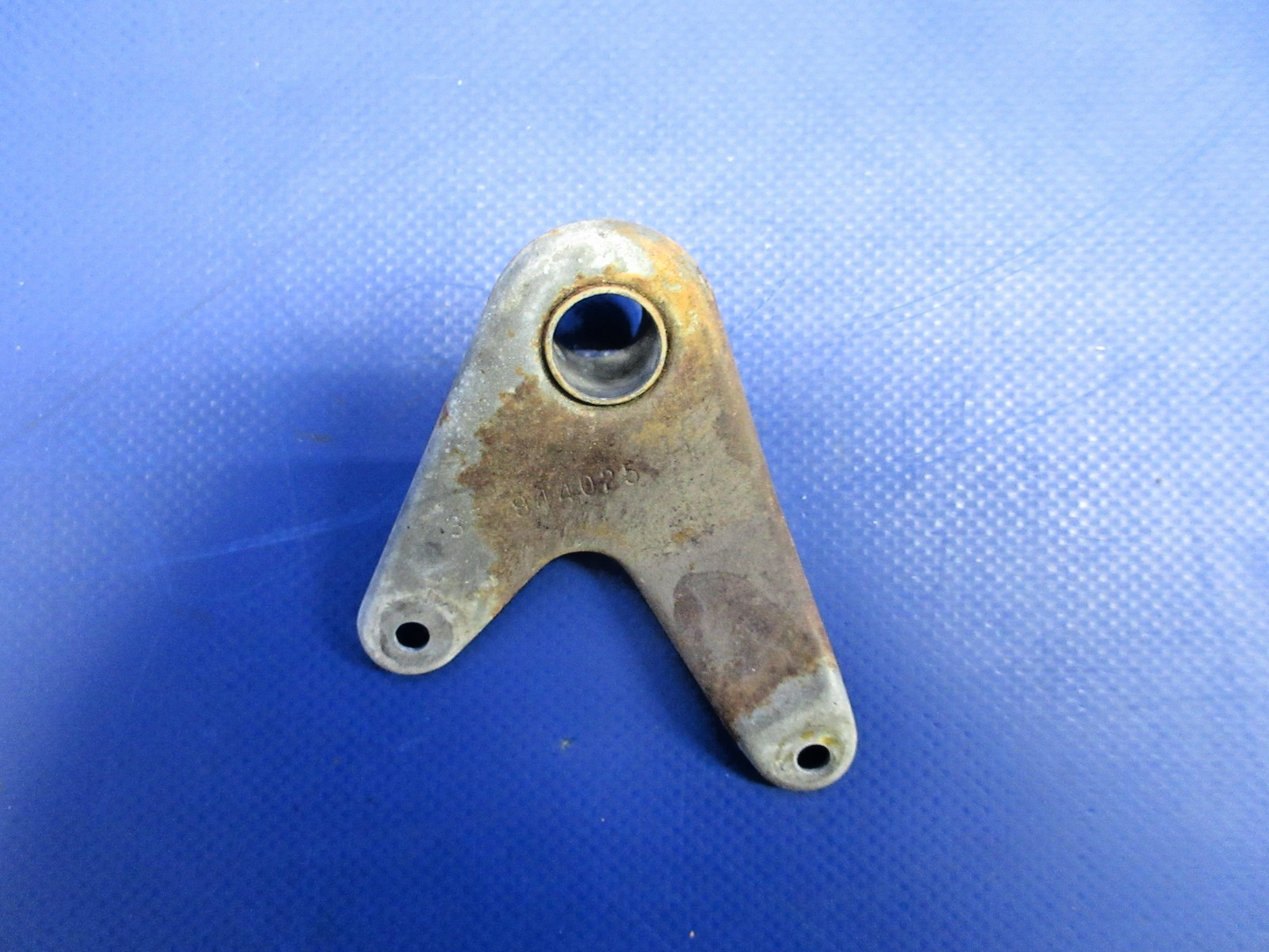 Beech F35 Bonanza Cowl Flap Control Arm P/N 35-944025 (0726-816)1