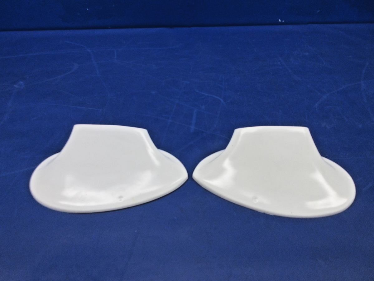 Texas Aeroplastics LH & RH Lower Strut Fairing 0421002-1 &-2 NOS (0926-711)1