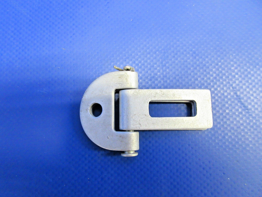 Cessna Seat Belt Latch P/N 0711083-1 (0826-727)0