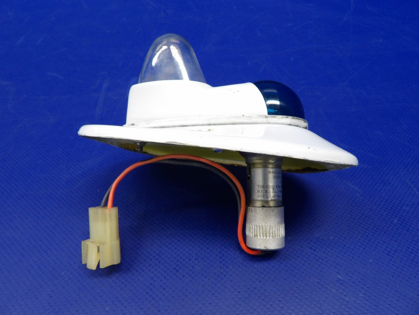 Piper Cheyenne Whelen RH Nav Light 24V w Strobe + Shield P/N W1285PG (0626-1517)5