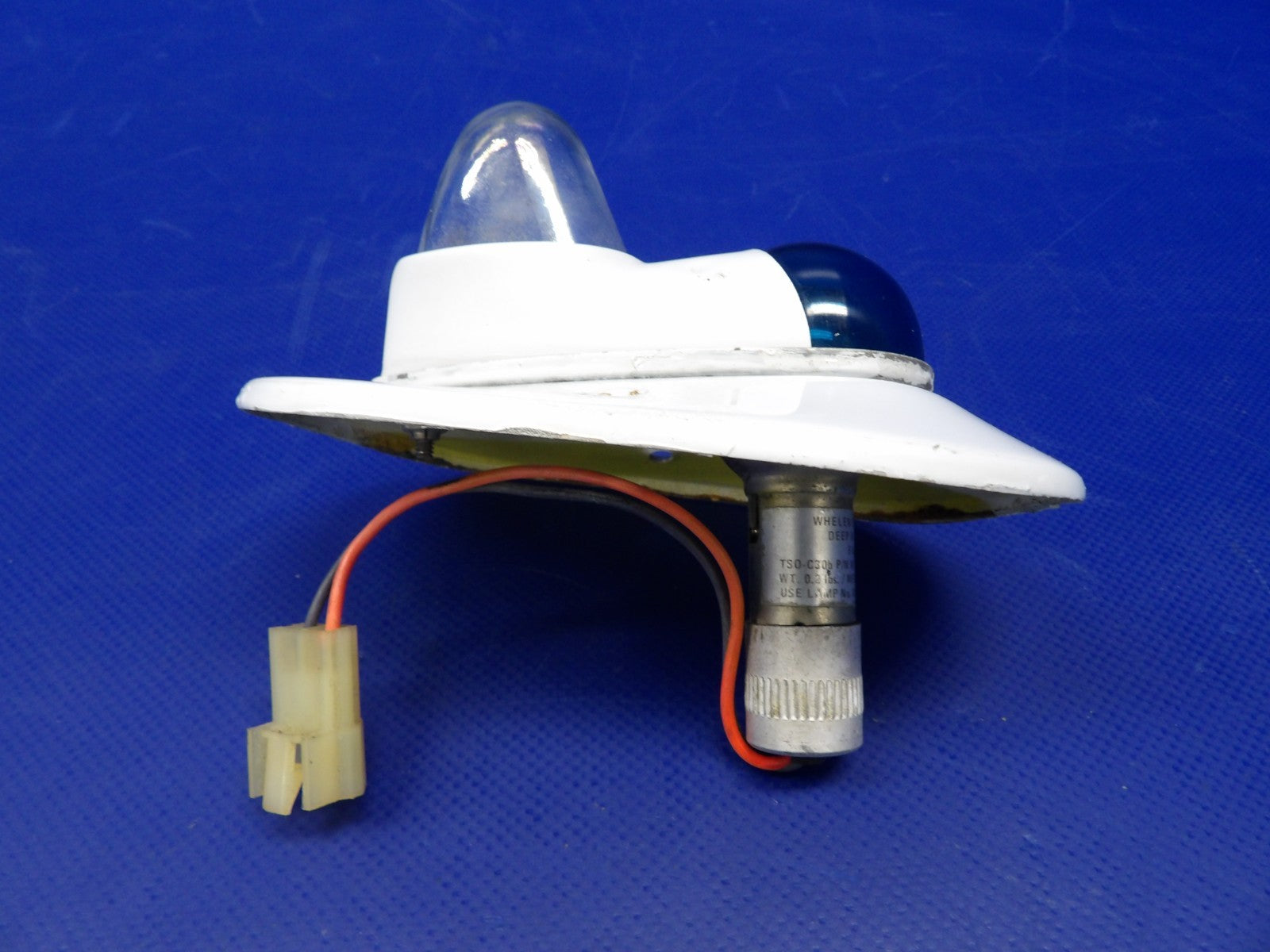 Piper Cheyenne Whelen RH Nav Light 24V w Strobe + Shield P/N W1285PG (0626-1517)5