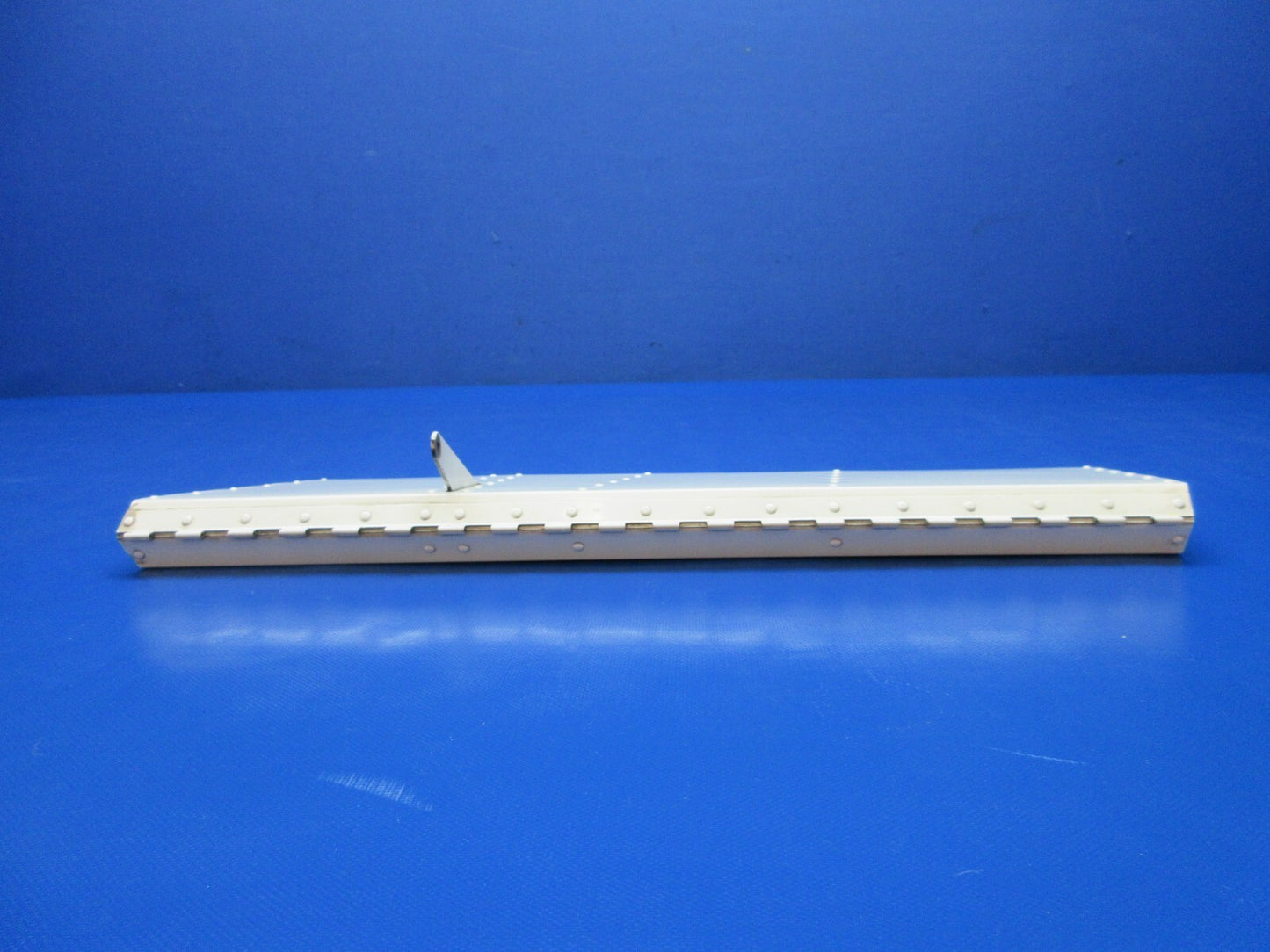 Beech 95-B55 Baron Rudder Trim Tab P/N 96-630000-71 (1124-1381)5