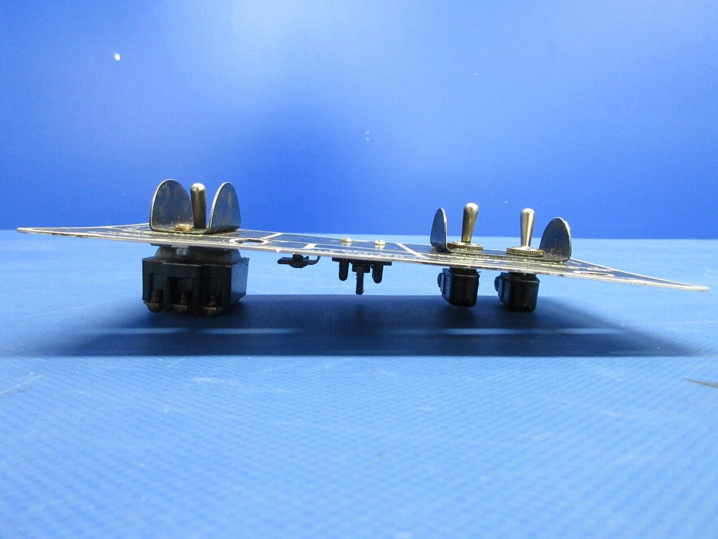 Piper PA-23-250 Aztec Heater Panel Placard P/N 16313-00 (0624-885)