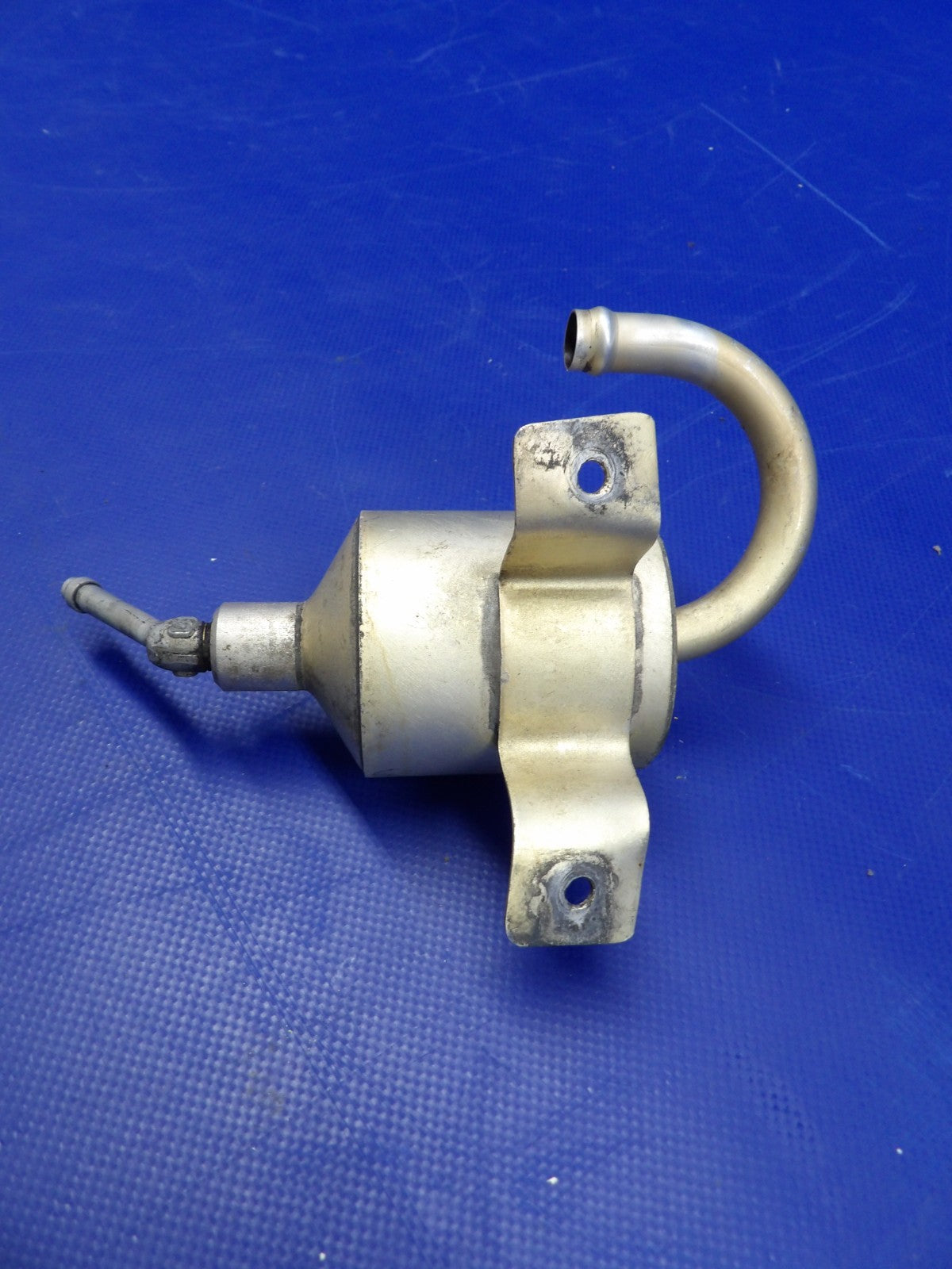 Beech 95 / D95A Travel Air Oil Air Separator P/N 95-380009 (0326-410)10