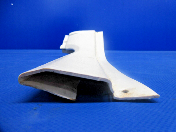 Cessna 177 / 177B Cardinal FWD Mounding LH & RH P/N 1715040-25 & -26 (0824-1093)