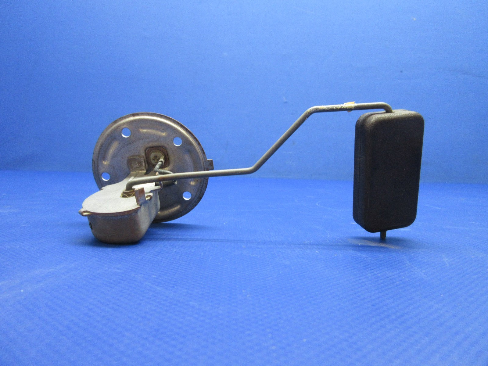 Beech Auxiliary Fuel Level Transmitter OTBD LH P/N 95-380013-1 TESTED (1225-790)4