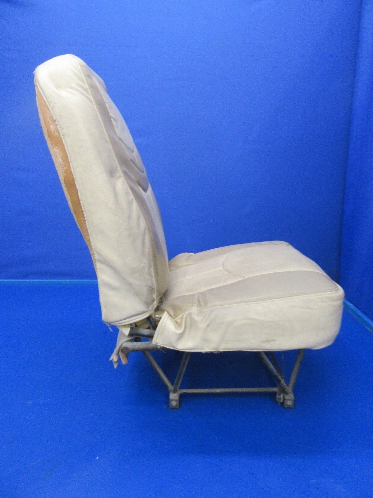 Piper Cherokee Seat Beige Leather (0518-147)