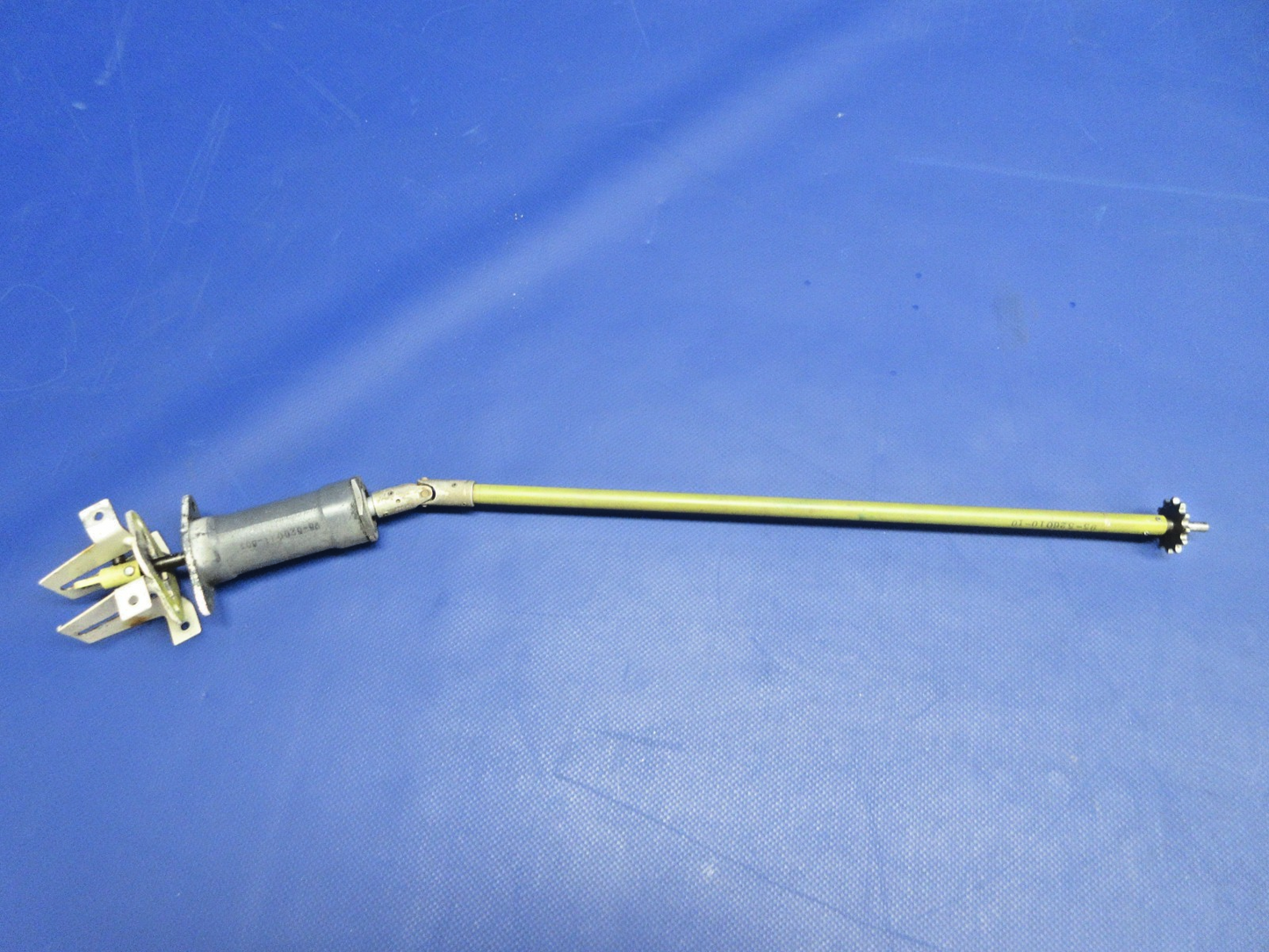 Beech D95A Travel Air Rudder Trim Tab Actuator P/N 95-520011-601 (0326-728)1