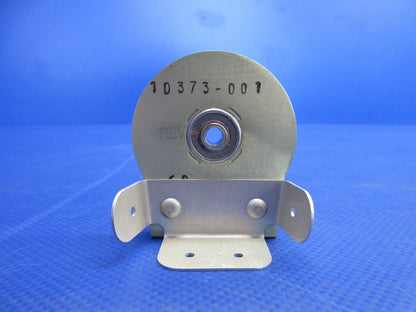 Cirrus SR20 / SR22 Rudder Hinge P/N 20365-952 NOS (0426-707)5