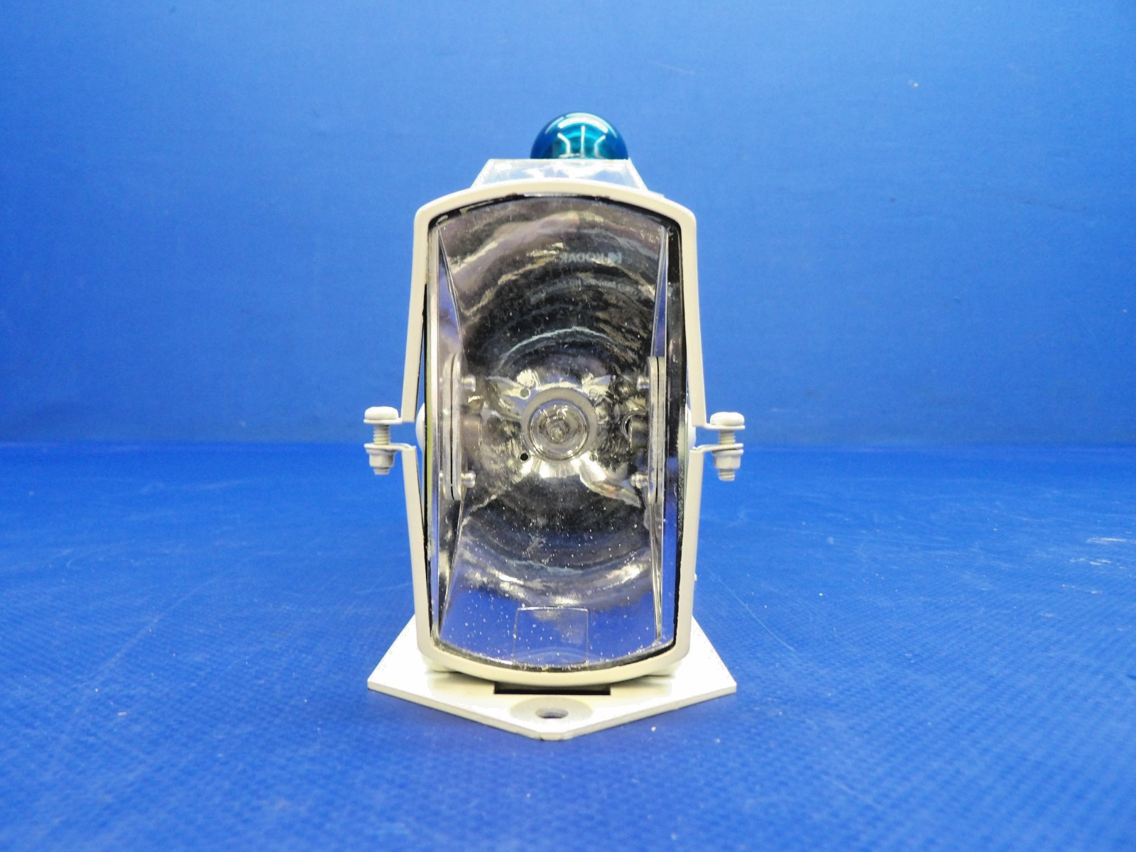 Whelen 90029-4 RH Wing Tip Strobe Light 28V P/N 100-384118-26 TESTED (0426-1340)10