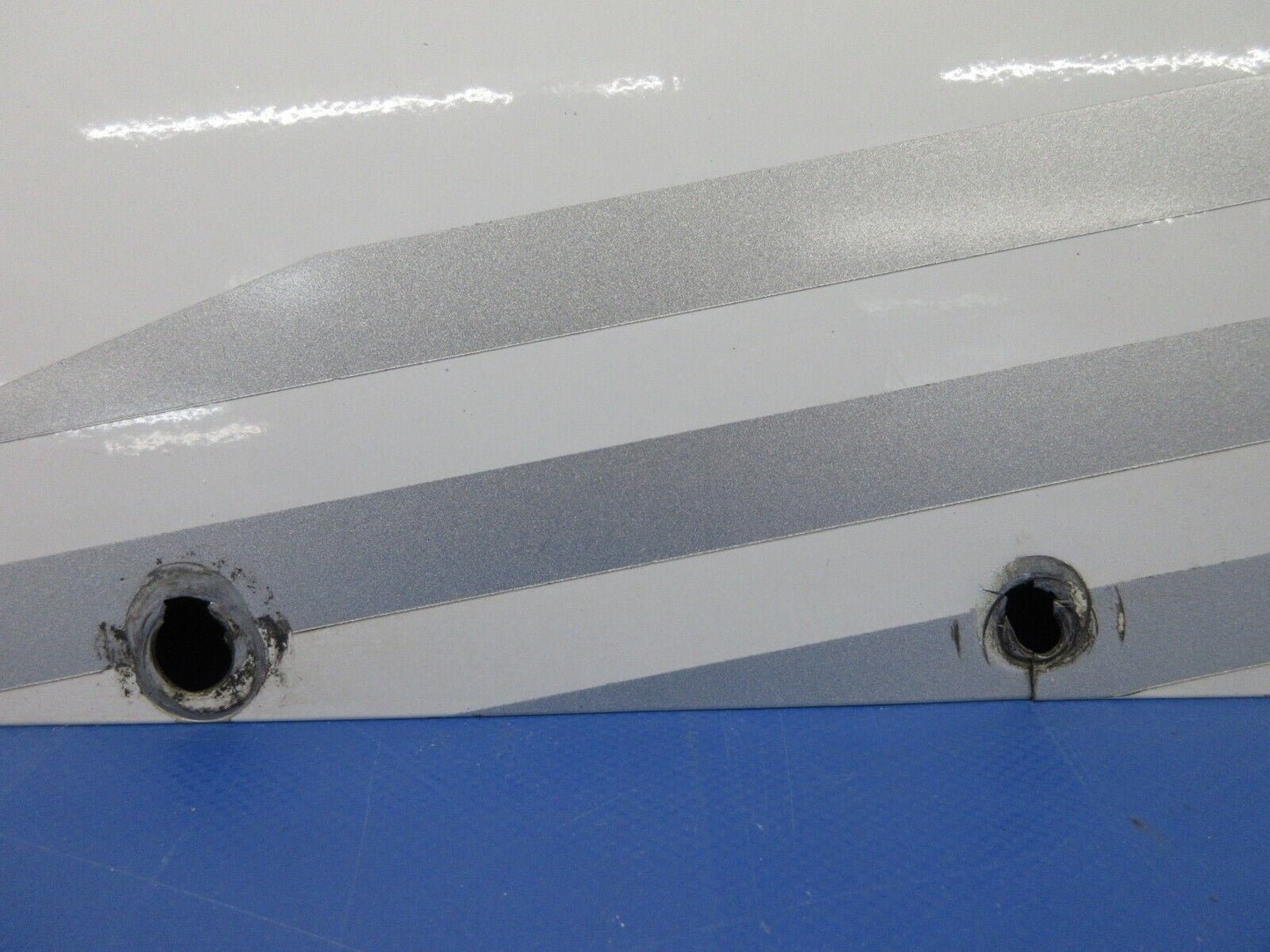 Damaged Piper PA-23-250 Aztec Engine Cowl Assy RH INBD P/N 16509-01 (0624-764)